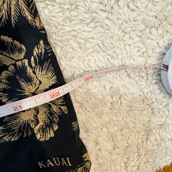 Howie Hawaiian Shirt - Picture 3 of 5